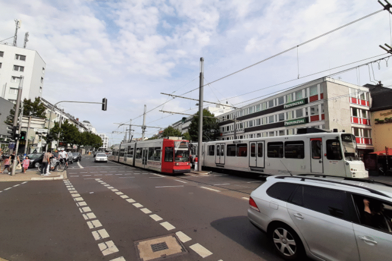 Die Idee von der intelligenten Stadt oder „Smart City“: Digitale Informations- und Kommunikationstechnologie unterstützt dabei, die Stadt moderner und lebenswerter zu machen. Drahtlose Netzwerke haben dabei eine Schlüsselrolle. Foto: MS